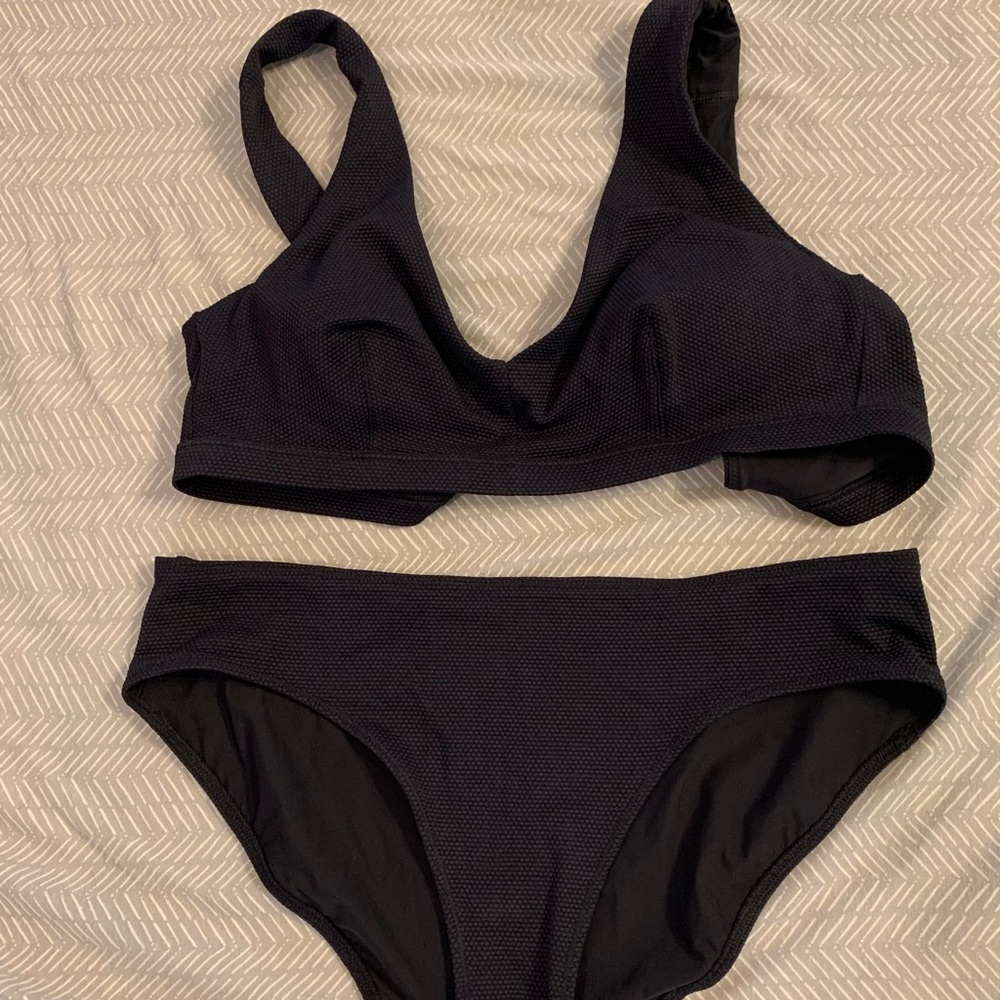 Black lululemon bathing suit bikini